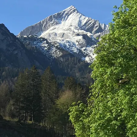 Haus Florian Sprenzel جارمش بارتنكيرشن
